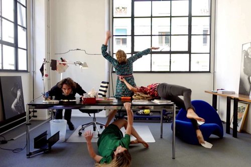 Une minute de danse par jour - Bureau du Flux Laboratory 4